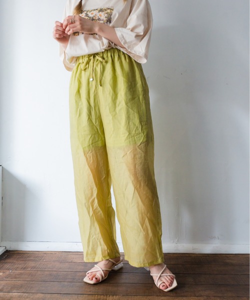 nemne store(ネンネストア)の「ひなたぼっこをするサテンパンツ(その他パンツ・レディース・ライム/キナリ/モカ・SMALL/MEDIUM)」の1枚目の写真