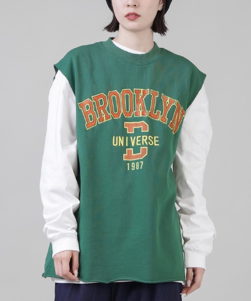 SPINNS（スピンズ）の「【ゆるシルエット】カレッジロゴ ノースリーブスウェットベスト（ベスト・レディース・スミクロ/ネイビー/ダークグリーン・ONESIZE）」の3枚目の写真