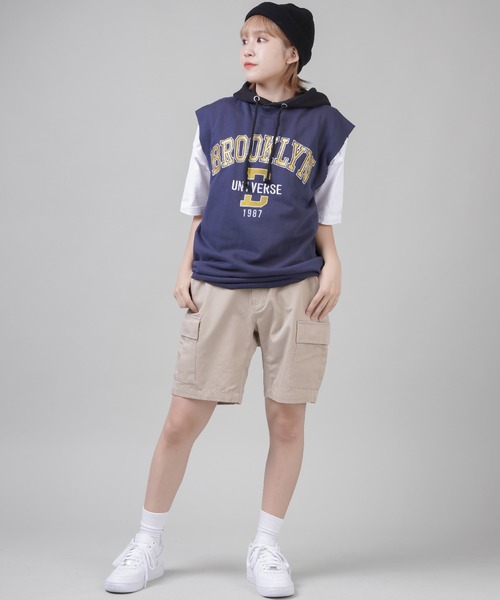 SPINNS（スピンズ）の「【ゆるシルエット】カレッジロゴ ノースリーブスウェットベスト（ベスト・レディース・スミクロ/ネイビー/ダークグリーン・ONESIZE）」の10枚目の写真