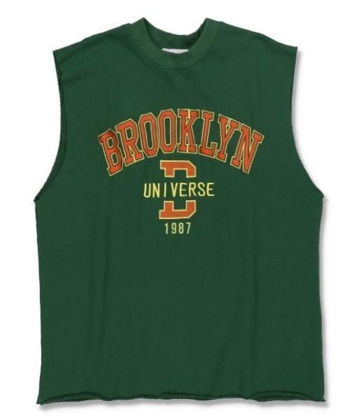 SPINNS（スピンズ）の「【ゆるシルエット】カレッジロゴ ノースリーブスウェットベスト（ベスト・レディース・スミクロ/ネイビー/ダークグリーン・ONESIZE）」の13枚目の写真