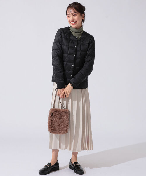 B:MING by BEAMS(ビーミングバイビームス)の「TAION / インナー ダウン 21AW(ダウンジャケット/コート・レディース・ブラック/チャコールグレー/カーキ・LARGE/SMALL/MEDIUM)」の14枚目の写真