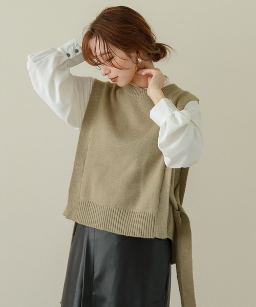 SUGAR BISKET(シュガービスケット)の「サイドリボンニットベスト(ベスト・レディース・ベージュ/ブラック/ブラウン/アイボリー・フリー)」の4枚目の写真