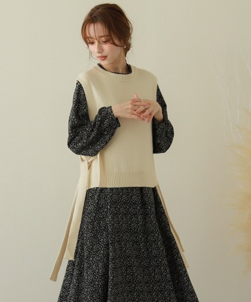 SUGAR BISKET(シュガービスケット)の「サイドリボンニットベスト(ベスト・レディース・ベージュ/ブラック/ブラウン/アイボリー・フリー)」の2枚目の写真