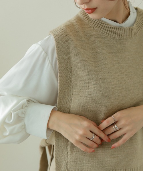 SUGAR BISKET(シュガービスケット)の「サイドリボンニットベスト(ベスト・レディース・ベージュ/ブラック/ブラウン/アイボリー・フリー)」の6枚目の写真