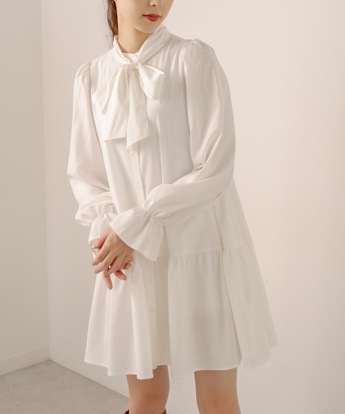 OLIVE des OLIVE（オリーブデオリーブ）の「ボウタイ長そでチュニックワンピース（ワンピース・レディース・ブラック/ブラウン/オフホワイト・FREE）」の2枚目の写真