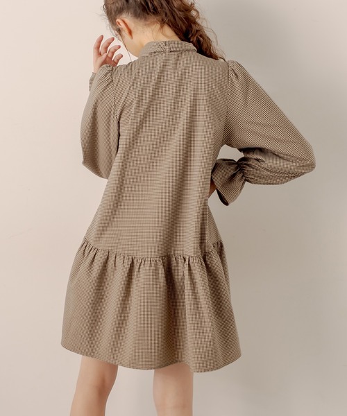 OLIVE des OLIVE（オリーブデオリーブ）の「ボウタイ長そでチュニックワンピース（ワンピース・レディース・ブラック/ブラウン/オフホワイト・FREE）」の14枚目の写真