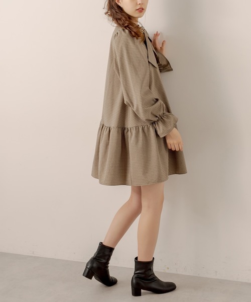 OLIVE des OLIVE（オリーブデオリーブ）の「ボウタイ長そでチュニックワンピース（ワンピース・レディース・ブラック/ブラウン/オフホワイト・FREE）」の22枚目の写真