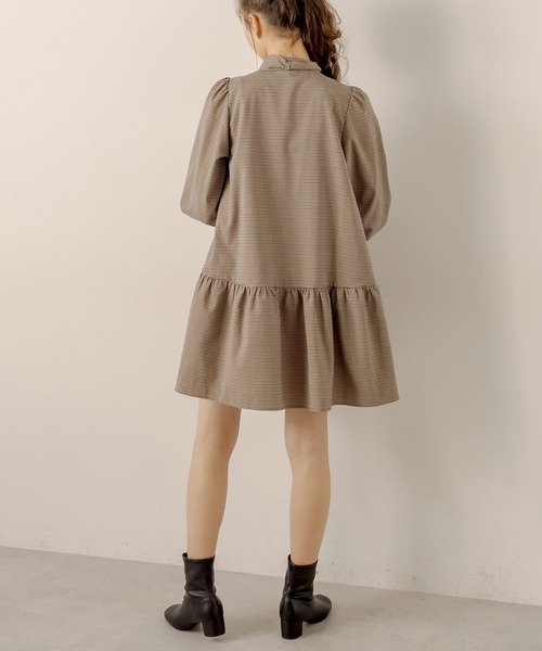 OLIVE des OLIVE（オリーブデオリーブ）の「ボウタイ長そでチュニックワンピース（ワンピース・レディース・ブラック/ブラウン/オフホワイト・FREE）」の5枚目の写真