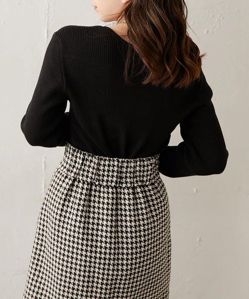 Chico（チコ）の「【新色追加】ボレロ風コンパクトリブニット（ニット/セーター・レディース・ブラック/ブラウン/アイボリー/グレイッシュベージュ/ホワイト系その他2/ライトブルー・FREE）」の14枚目の写真