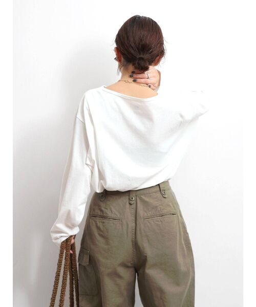 Ungrid（アングリッド）の「ボートネックロングスリーブTee（Tシャツ/カットソー・レディース・オフホワイト/チャコールグレー・FREE）」の12枚目の写真