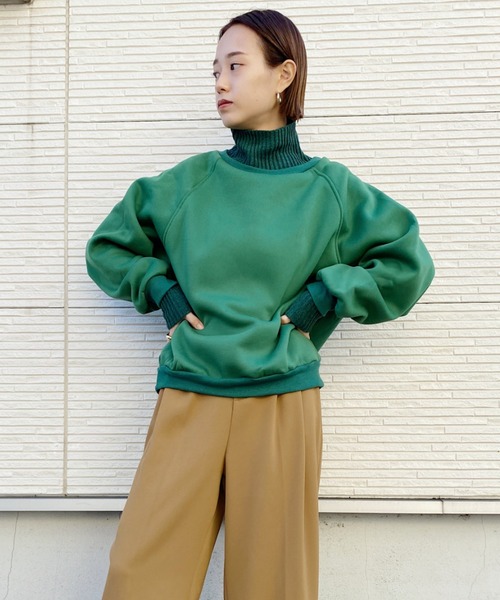 CLEA(クレア)の「リブニットコンビ裏起毛スウェット(スウェット・レディース・ブラック/グリーン/ピンクベージュ・FREE)」の5枚目の写真