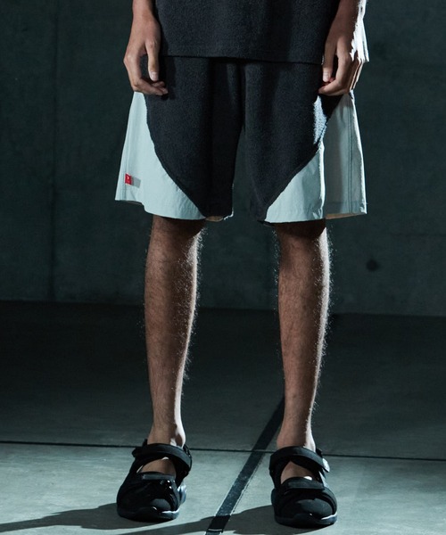VIRGOwearworks(ヴァルゴウェアワークス)の「EASY COMFORT PILE SHORTS(デニムパンツ)」|グレー