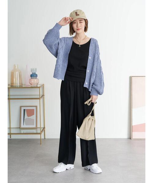 earth music&ecology(アースミュージックアンドエコロジー)の「デニム見えローゲージニットカーディガン*(カーディガン/ボレロ・レディース・オフホワイト/ダークブルー・FREE)」の13枚目の写真