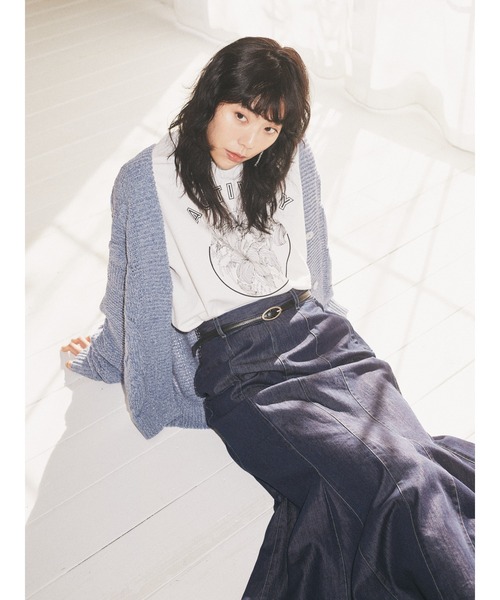 earth music&ecology(アースミュージックアンドエコロジー)の「デニム見えローゲージニットカーディガン*(カーディガン/ボレロ・レディース・オフホワイト/ダークブルー・FREE)」の20枚目の写真