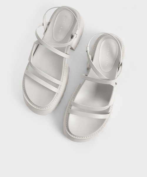 CHARLES & KEITH（チャールズ & キース）の「【販売終了】ナディン ストラッピープラットフォームサンダル / Nadine Strappy Platform Sandals（サンダル・レディース・ホワイト/ブラック/オレンジ/ブルー・22.5cm/23cm/23.5cm/24.5cm/25cm/25.5cm）」の19枚目の写真