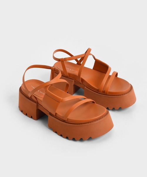 CHARLES & KEITH（チャールズ & キース）の「【販売終了】ナディン ストラッピープラットフォームサンダル / Nadine Strappy Platform Sandals（サンダル・レディース・ホワイト/ブラック/オレンジ/ブルー・22.5cm/23cm/23.5cm/24.5cm/25cm/25.5cm）」の15枚目の写真