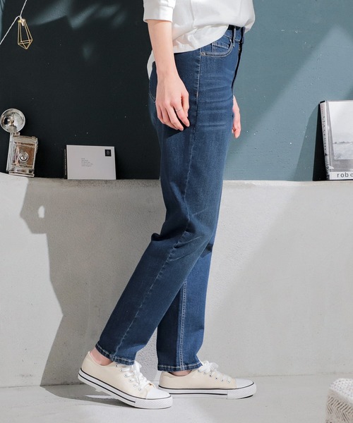 Honeys(ハニーズ)の「デニムテーパードパンツ(デニムパンツ・レディース・ライトインディゴブルー/インディゴブルー・M/S/L/LL)」の5枚目の写真