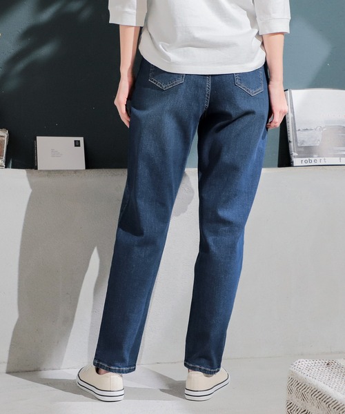 Honeys(ハニーズ)の「デニムテーパードパンツ(デニムパンツ・レディース・ライトインディゴブルー/インディゴブルー・M/S/L/LL)」の6枚目の写真
