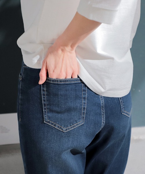 Honeys(ハニーズ)の「デニムテーパードパンツ(デニムパンツ・レディース・ライトインディゴブルー/インディゴブルー・M/S/L/LL)」の8枚目の写真