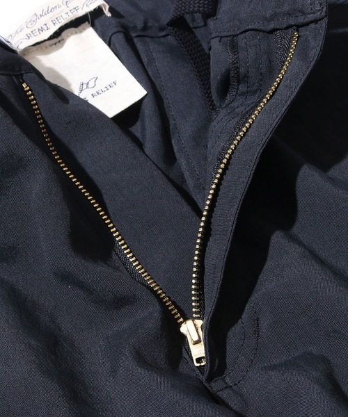 REMI RELIEF（レミレリーフ）の「REMI RELIEF/レミレリーフ エコバック付きオックスパンツ ナイロンパンツ（チノパンツ・メンズ・モカ/オフホワイト/ブラック・M/L/XL）」の8枚目の写真