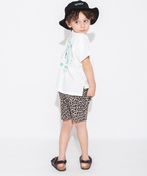 BRANSHES（ブランシェス）の「【bコレ / 綿100％】グラフィック半袖Tシャツ（Tシャツ/カットソー・キッズ・ブラック/グリーン/ライトグレー/オフホワイト/イエロー/チャコールグレー/アイボリー/ベージュ/ライトグリーン/サックスブルー・140/100/90/110/130/120/150）」の14枚目の写真