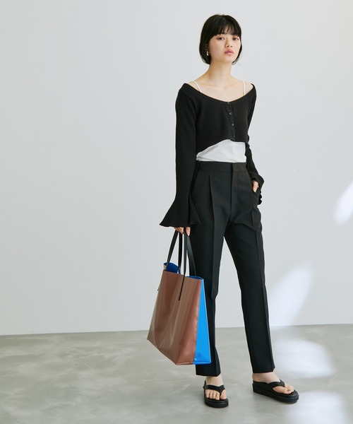 ADAM ET ROPE'（アダムエロペ）の「【A4対応・晴雨兼用】PVCカラートートバッグ（トートバッグ・レディース・ダークブラウン/ピンク/グリーン・FREE）」の11枚目の写真