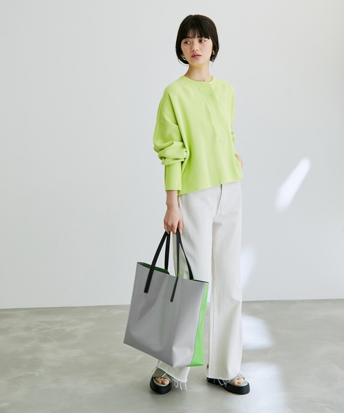 ADAM ET ROPE'（アダムエロペ）の「【A4対応・晴雨兼用】PVCカラートートバッグ（トートバッグ・レディース・ダークブラウン/ピンク/グリーン・FREE）」の14枚目の写真