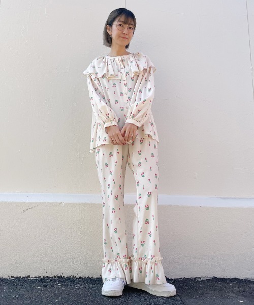 Candy Stripper（キャンディストリッパー）の「CHULIP VOLUME COLLAR ブラウス（シャツ/ブラウス・レディース・ブルー/グレー/アイボリー・2）」の17枚目の写真