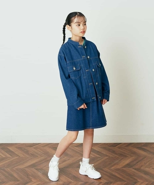 a.v.v（アーヴェヴェ）の「[100-130]【洗える/セットアップ対応】マオカラージージャン（デニムジャケット・キッズ・ライトパープル/ブルー・130/120）」の5枚目の写真