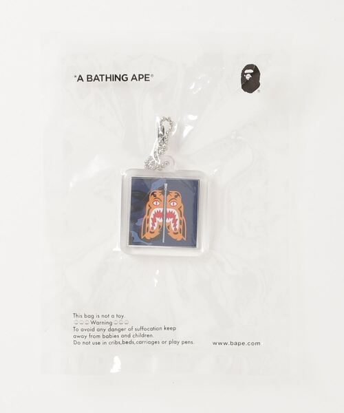 A BATHING APE(アベイシングエイプ)の「COLOR CAMO TIGER KEYCHAIN M(キーケース/キーアクセサリー・メンズ・パープル/レッド/ネイビー・FREE)」の2枚目の写真
