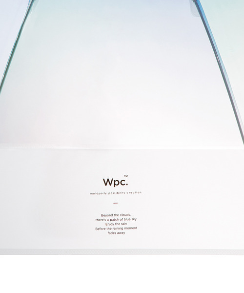 Wpc.(ダブリュピーシー)の「Wpc./ダブリュピーシー 雨傘 ビニール傘 切り継ぎグラデーション PT-034(長傘・レディース・グリーン・60cm)」の6枚目の写真