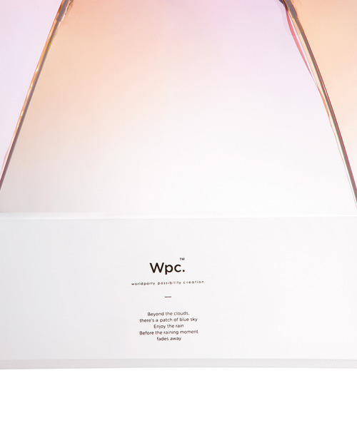 Wpc.(ダブリュピーシー)の「Wpc./ダブリュピーシー 雨傘 ビニール傘 切り継ぎグラデーション PT-034(長傘・レディース・グリーン・60cm)」の8枚目の写真
