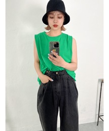 ショルダータックタンク