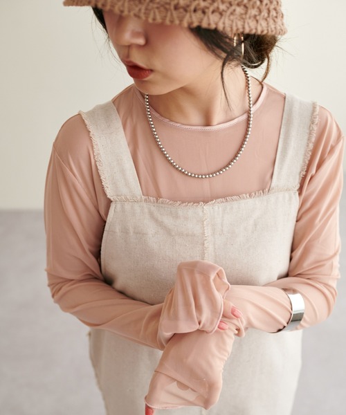 natural couture（ナチュラルクチュール）の「【大人ナチュ】シアーチュールトップス＋サテンキャミセット（アンサンブル・レディース・グレイッシュベージュ/グリーン/オレンジ/オフホワイト・FREE）」の4枚目の写真