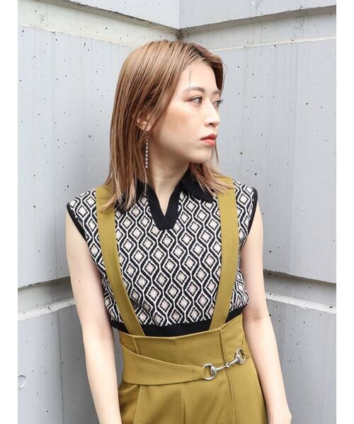 MURUA（ムルーア）の「モノグラムニットポロ（ニット/セーター・レディース・ブラック/ベージュ/グリーン・FREE）」の4枚目の写真