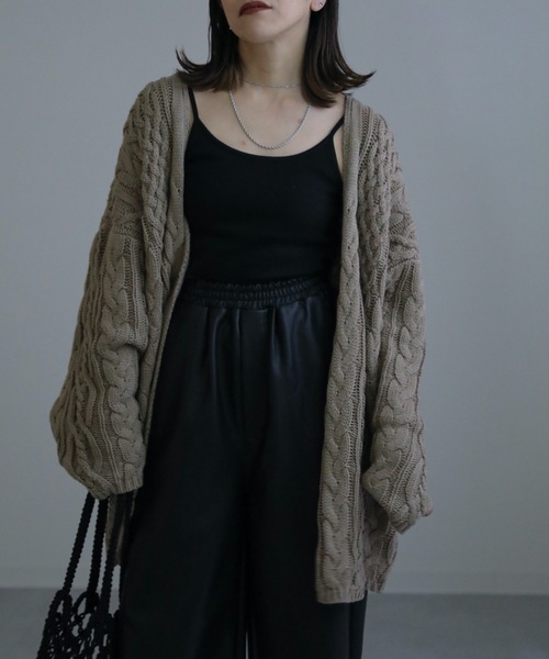 ap retro（アプレトロ）の「AW ケーブルガウンカーディガン　ベルト付（カーディガン/ボレロ・レディース・ブラック/アイボリー/グレイッシュベージュ・FREE）」の14枚目の写真
