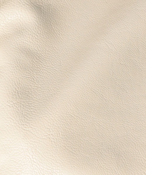 LOWRYS FARM(ローリーズファーム)の「柔らかボディBAG 122771(ボディバッグ/ウエストポーチ・レディース・ブラック/アイボリー・FREE)」の18枚目の写真