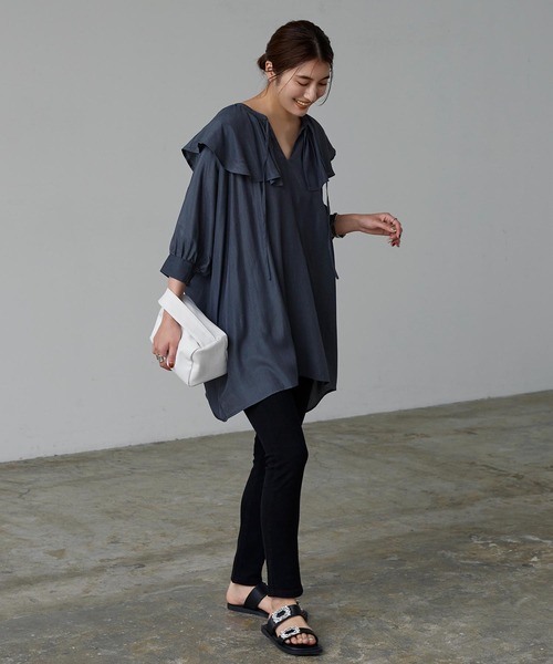 KOBE LETTUCE（コウベレタス）の「ビッグカラーゆったりチュニックブラウス（シャツ/ブラウス・レディース・オフホワイト/ライラック/ブラック系・FREE）」の8枚目の写真