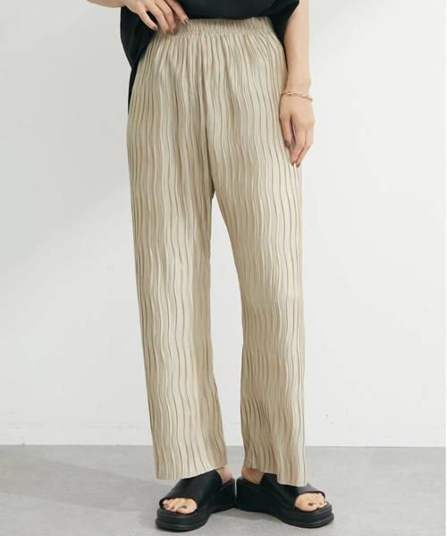 Green　Parks（グリーンパークス）の「ウェーブプリーツパンツ（その他パンツ・レディース・ベージュ/ブラック/ブルー・FREE）」の3枚目の写真