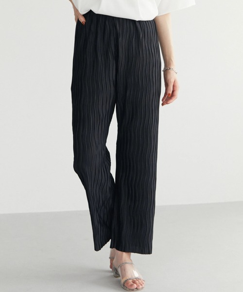 Green　Parks（グリーンパークス）の「ウェーブプリーツパンツ（その他パンツ・レディース・ベージュ/ブラック/ブルー・FREE）」の2枚目の写真