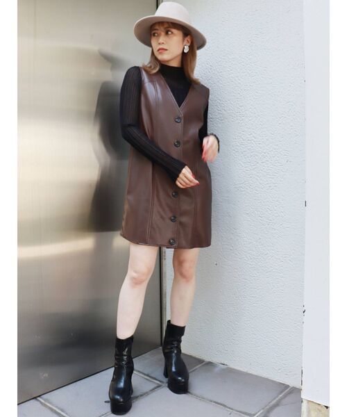 MURUA(ムルーア)の「プレーンフェルトハット(ハット・レディース・アイボリー/ブラック・FREE)」の6枚目の写真