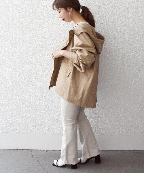 ANAYI 撥水タフタショートブルゾン 38 ベージュ ANAYI（アナイ）の「撥水タフタショートブルゾン（ブルゾン）」 - WEAR