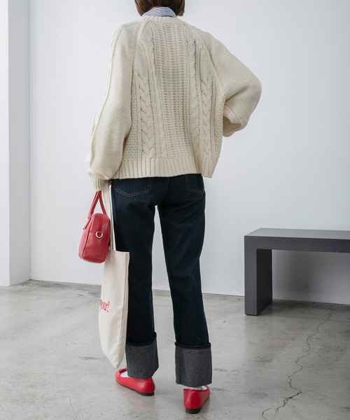 BONLECILL(ボンルシール)の「フィッシャーマン ラグランケーブルニットカーディガン(カーディガン/ボレロ・レディース・アイボリー/ブラック/レッド/ネイビー・FREE)」の11枚目の写真