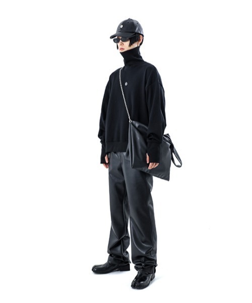 BASIC COTTON(ベーシックコットン)の「A'GEM/9 × .kom『BASIC COTTON/ベーシックコットン』BCN WARMER POLA MTM/ベーシック ウォーマー ポーラ スウェットシャツ(スウェット・メンズ・ブラック/ホワイト・FREE)」の11枚目の写真
