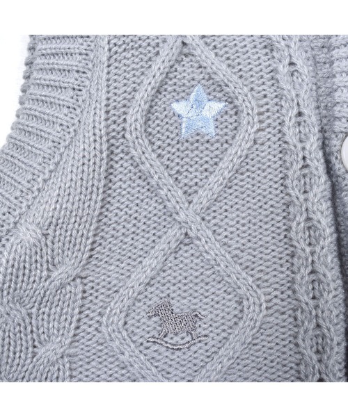 SLAP SLIP BABY（スラップスリップベビー）の「SLAPSLIPBABY/ケーブル編み星木馬刺繍裏ボアニットベストベビー(70~80cm)（ベスト・キッズ・グレー/オフホワイト・ONESIZE）」の19枚目の写真