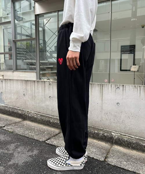 CIAOPANIC(チャオパニック)の「ステファンハート刺繍裏毛スウェットパンツ(スウェットパンツ・メンズ・ブラック/グレー・MEDIUM/LARGE)」の21枚目の写真