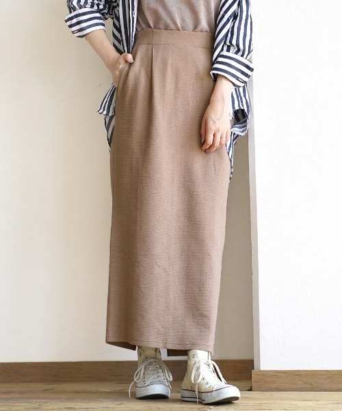 zootie（ズーティー）の「ふっくらカットソー ペンシルスカート（スカート・レディース・スモークピンク/ライム/ベージュ/ライトグレー/ブラック/グリーン/アイボリー/ホワイト/グレイッシュブルー/モカ/ラベンダー/オレンジ/ネイビー/ワインレッド/イエロー系その他/ブラウン系その他・M/L）」の8枚目の写真