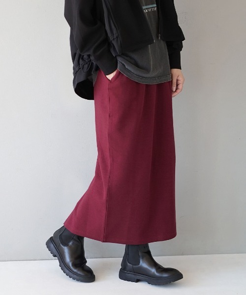 zootie（ズーティー）の「ふっくらカットソー ペンシルスカート（スカート・レディース・スモークピンク/ライム/ベージュ/ライトグレー/ブラック/グリーン/アイボリー/ホワイト/グレイッシュブルー/モカ/ラベンダー/オレンジ/ネイビー/ワインレッド/イエロー系その他/ブラウン系その他・M/L）」の16枚目の写真