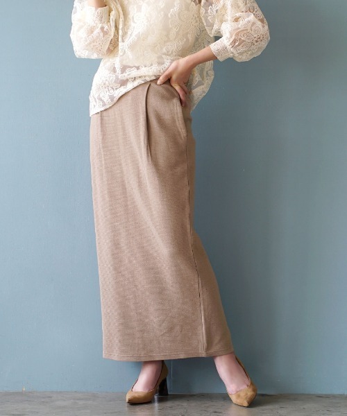 zootie（ズーティー）の「ふっくらカットソー ペンシルスカート（スカート・レディース・スモークピンク/ライム/ベージュ/ライトグレー/ブラック/グリーン/アイボリー/ホワイト/グレイッシュブルー/モカ/ラベンダー/オレンジ/ネイビー/ワインレッド/イエロー系その他/ブラウン系その他・M/L）」の6枚目の写真