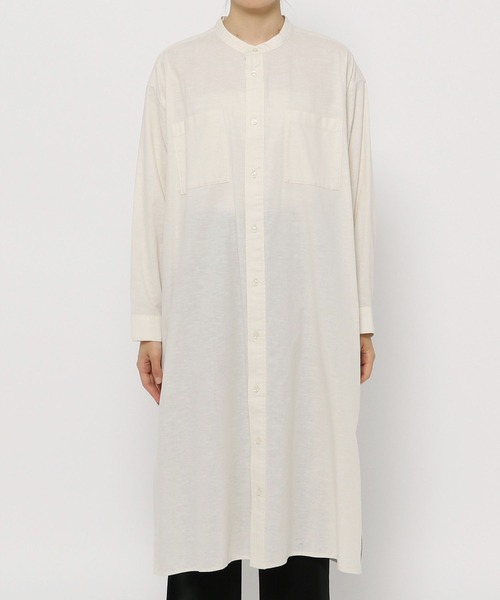 studio CLIP（スタディオクリップ）の「バンドカラーシャツワンピース（ワンピース・レディース・アイボリー/キャメル/グリーン・FREE）」の4枚目の写真